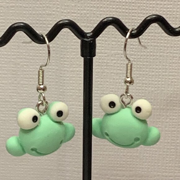 Frog Earring, Silly Animal Earring, Frog Jewelry, Gift Idea, Amphibian Earring - Picture 5 of 5